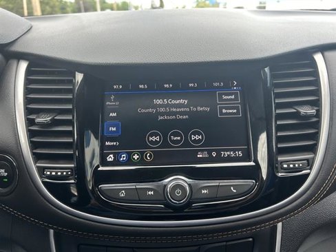 Certified 2022 Chevrolet Trax LT w/ Sport Edition image 15