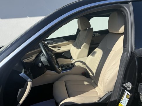 Used 2024 BMW i4 eDrive35 w/ Premium Package image 10