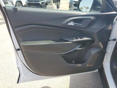 New 2025 Chevrolet Trax RS w/ Driver Confidence Package image 20