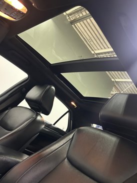 Used 2012 Chrysler 300 Limited w/ Luxury Group image 16