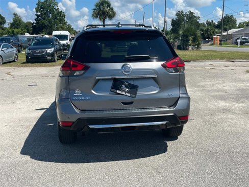 Used 2019 Nissan Rogue SV image 4