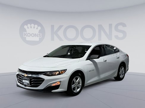 Used 2022 Chevrolet Malibu LS image 1