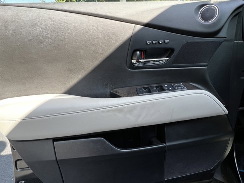 Used 2015 Lexus RX 450h FWD image 13