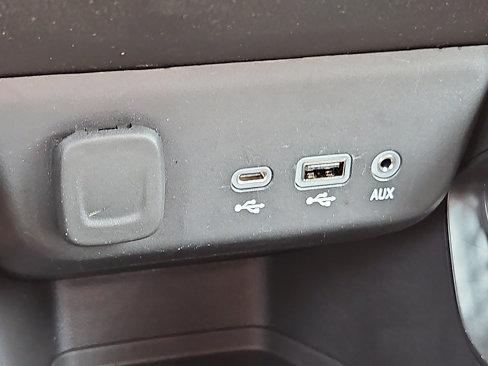 Used 2023 Chevrolet TrailBlazer LT w/ Convenience Package image 23