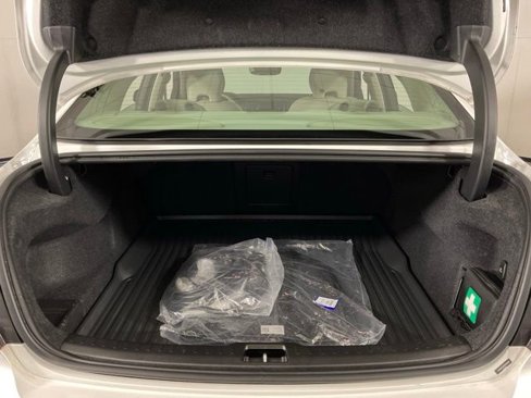 Certified 2024 Volvo S60 T8 Ultimate image 36