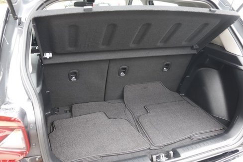 Certified 2022 Hyundai Venue SE image 5