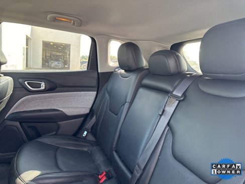 Used 2022 Jeep Compass Latitude image 13