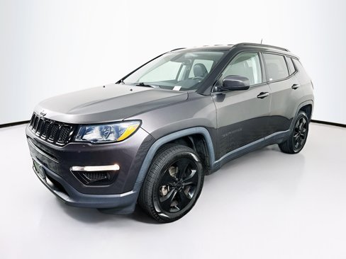 Used 2018 Jeep Compass Latitude w/ Popular Equipment Group image 3