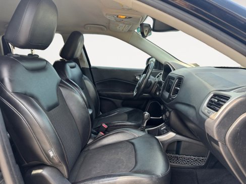 Used 2018 Jeep Compass Latitude w/ Popular Equipment Group image 4