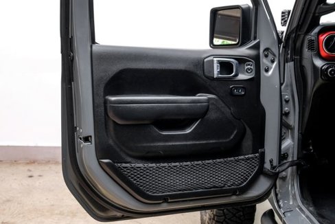 Used 2022 Jeep Wrangler Unlimited Rubicon w/ Steel Bumper Group image 78