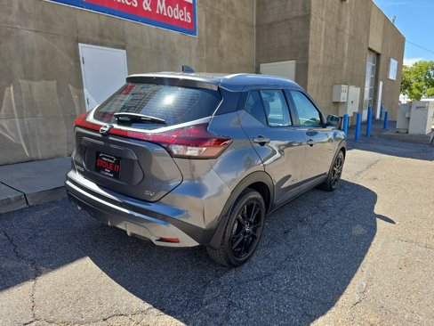 Used 2022 Nissan Kicks SV image 8