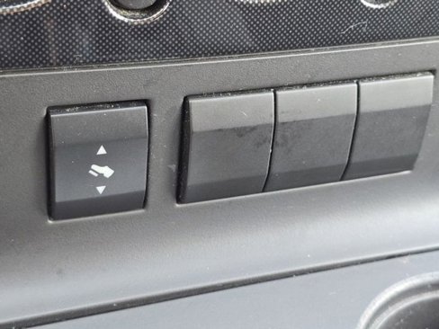 Used 2010 Ford Explorer Sport Trac XLT image 22