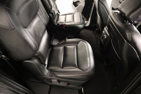 Used 2020 Ford Explorer XLT image 14