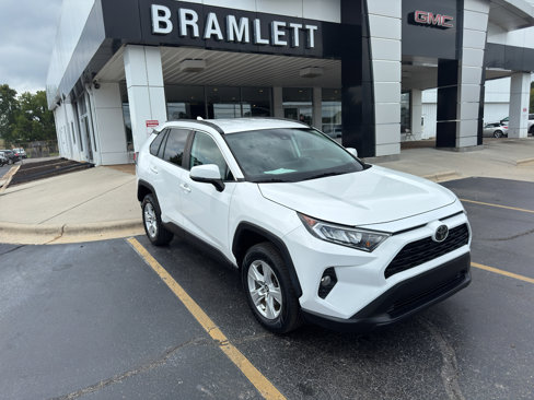 Used 2021 Toyota RAV4 XLE w/ Carpet Mat Package (TMS) image 3
