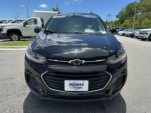 Certified 2022 Chevrolet Trax LT w/ Midnight Edition image 3