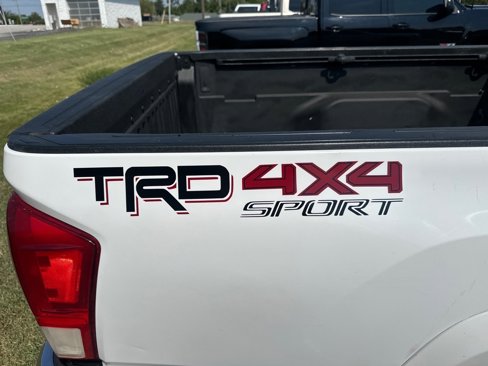 Used 2020 Toyota Tacoma SR5 image 14
