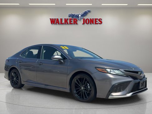 Used 2023 Toyota Camry XSE image 1