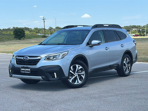 Used 2020 Subaru Outback Limited w/ Popular Package #2 image 2