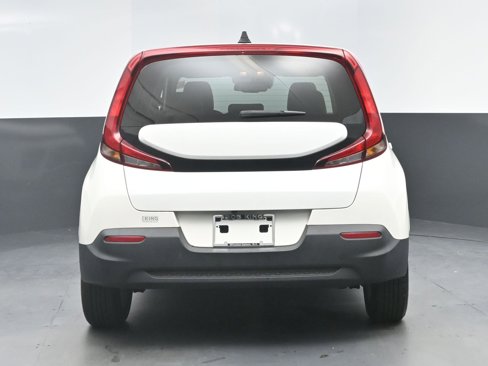Used 2022 Kia Soul S image 13