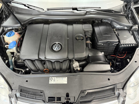 Used 2010 Volkswagen Jetta SEL image 25