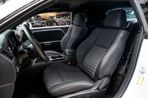 Used 2013 Dodge Challenger R/T image 13