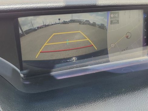Used 2016 Lexus GS 200t image 12