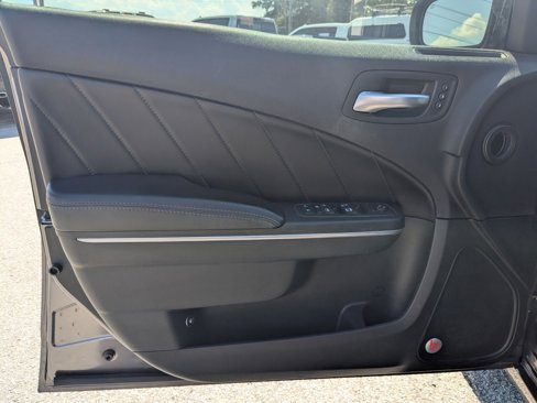 Used 2016 Dodge Charger SXT w/ AWD Plus Group image 10