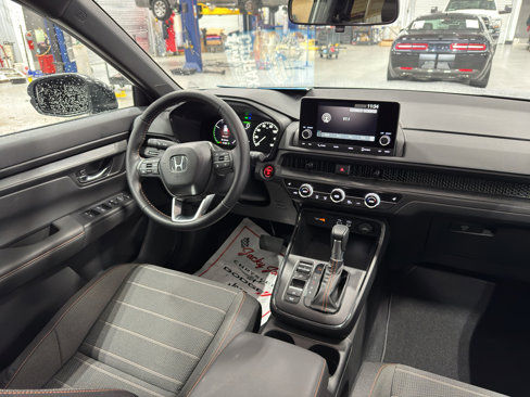 Used 2025 Honda CR-V Sport image 17