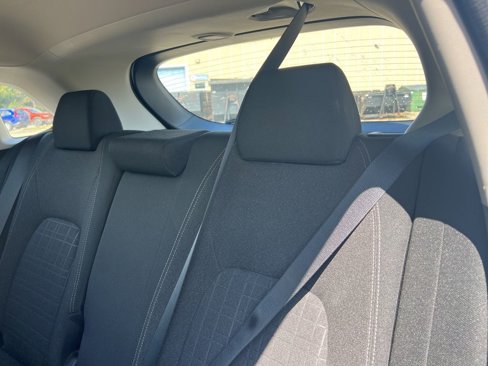 Used 2023 Honda HR-V LX image 9