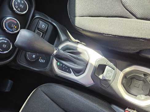 Used 2017 Jeep Renegade Sport w/ Power & Air Group image 25
