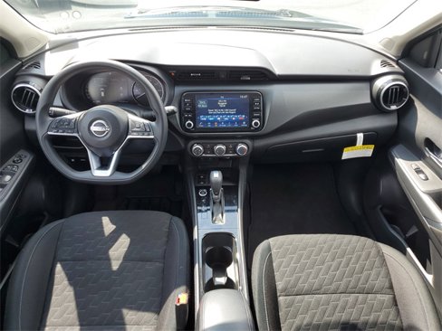 Used 2024 Nissan Kicks SV image 15