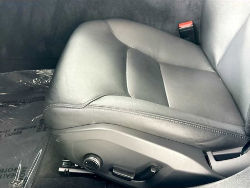 Certified 2025 Volvo S60 B5 Core image 18