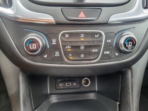 Used 2020 Chevrolet Equinox LT w/ Sport Edition image 15