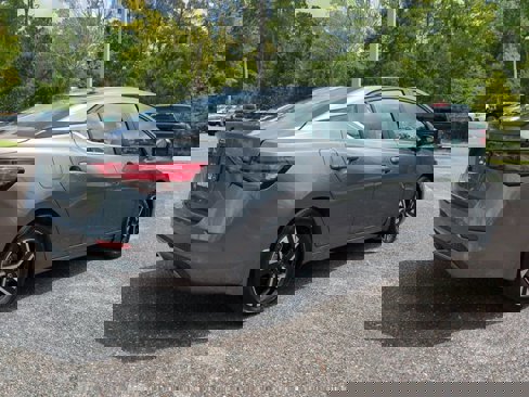 Used 2025 Nissan Sentra SV image 4