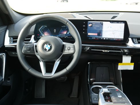 New 2025 BMW X1 xDrive28i w/ Technology Package image 17