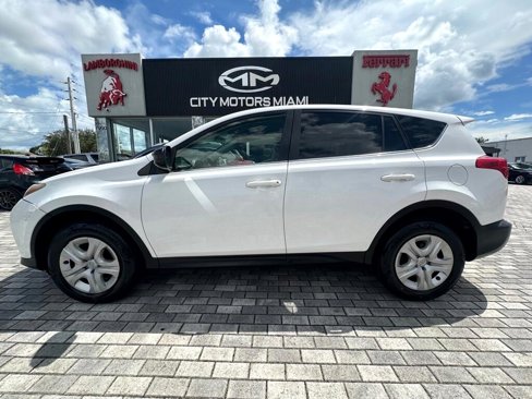Used 2013 Toyota RAV4 LE image 4