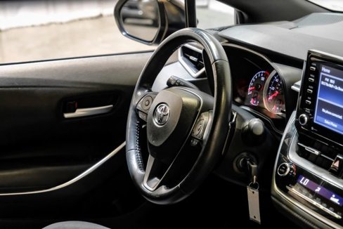 Used 2021 Toyota Corolla SE image 24