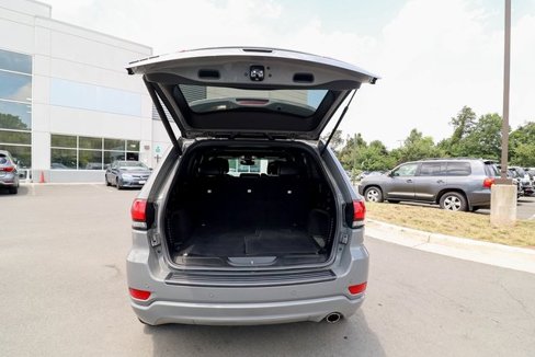 Used 2019 Jeep Grand Cherokee Altitude image 39
