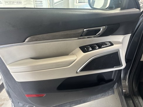 Used 2021 Kia Telluride EX w/ EX Premium Package image 9