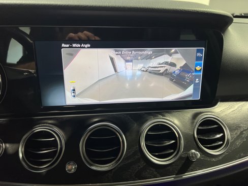 Used 2017 Mercedes-Benz E 300 4MATIC image 26
