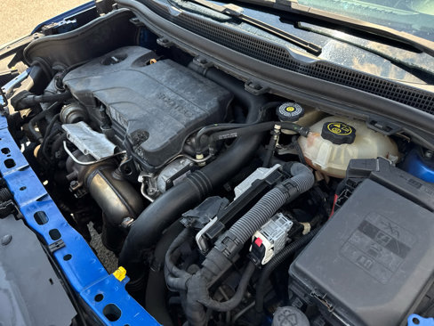 Used 2019 Chevrolet Cruze LT w/ Convenience Package image 12
