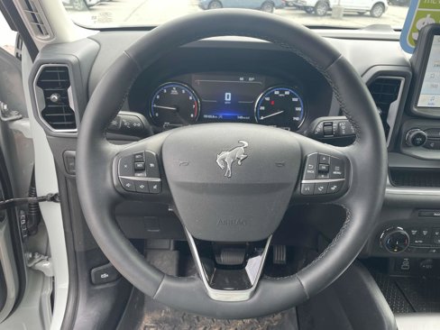 Used 2024 Ford Bronco Sport Outer Banks image 4
