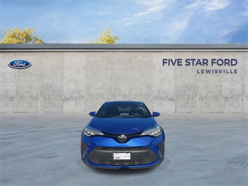 Used 2022 Toyota C-HR XLE image 3