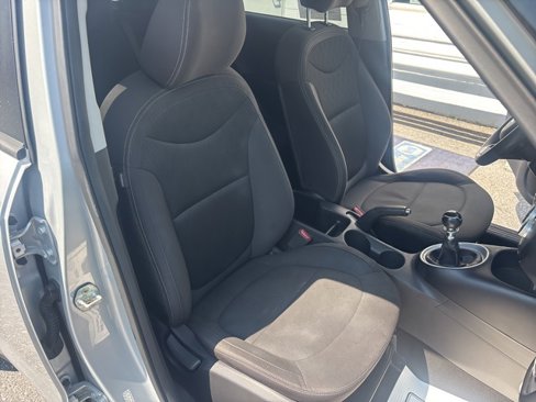 Used 2016 Kia Soul image 11