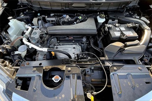 Used 2018 Nissan Rogue S image 10