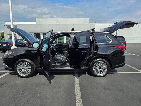 Used 2020 Mitsubishi Outlander GT image 22