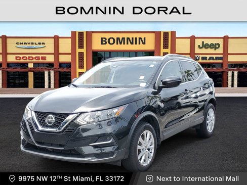 Used 2020 Nissan Rogue Sport SV image 1