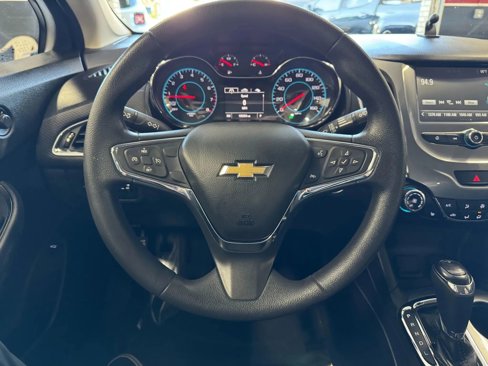 Used 2016 Chevrolet Cruze LT w/ Convenience Package image 28