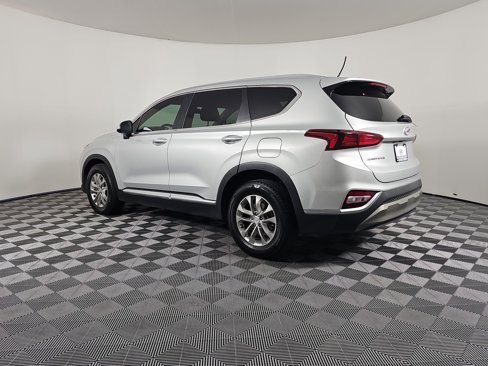 Used 2019 Hyundai Santa Fe SE image 3