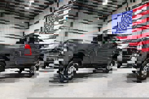 Used 2020 RAM 3500 Tradesman image 12